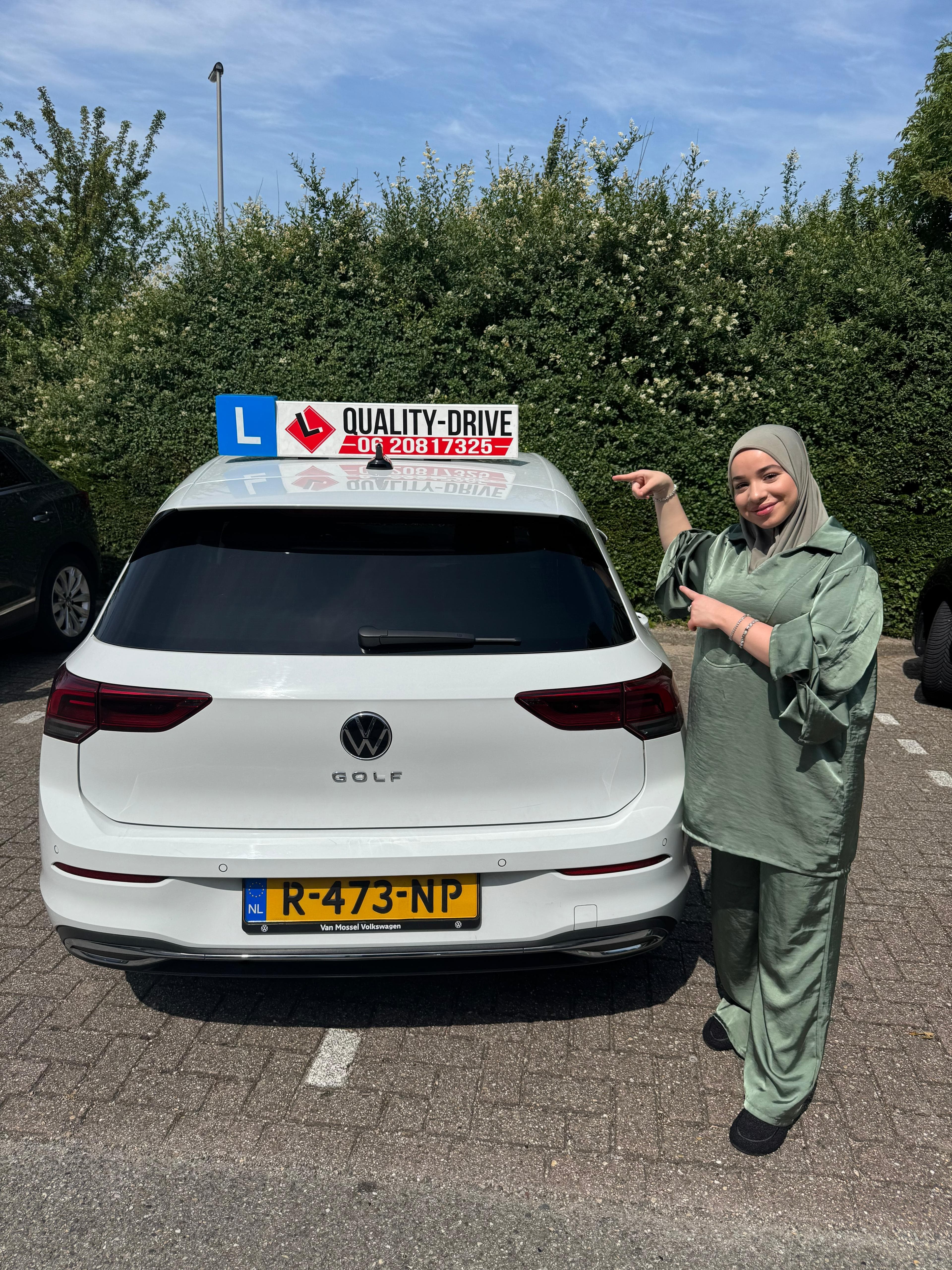 Geslaagde leerling rijbewijs bij Quality Drive